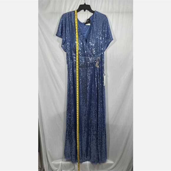 NWT $598 Mac Duggal [ 18 ]‎ Sequined Butterfly Sleeve Wrap A-line Gown Blue - Picture 6 of 15